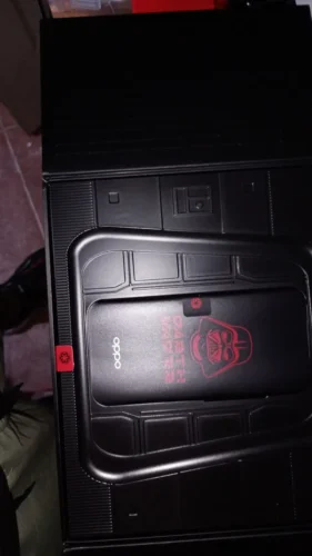 OPPO Reno14 F Dark Side Edition photo review